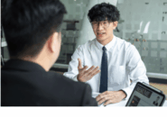 面接で緊張する人