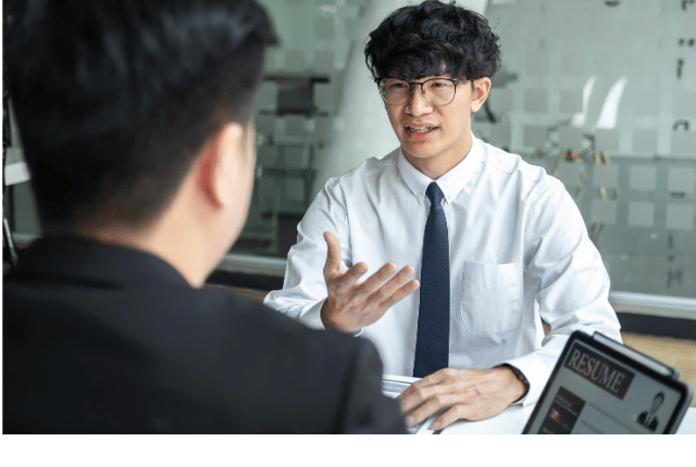 面接で緊張する人